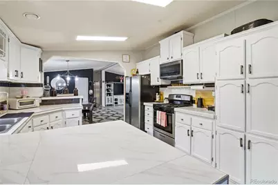 9100 Tejon Street, Federal Heights, CO 80260 - Photo 4