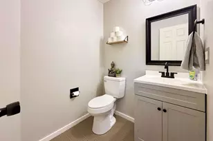 22264 E Belleview Pl, Aurora, CO 80015 - Photo 4