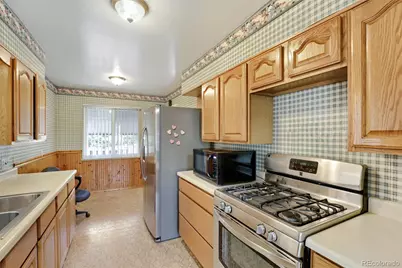 1051 Macon Street, Aurora, CO 80010 - Photo 12