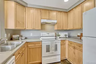2818 Syracuse St, Denver, CO 80238 - Photo 6