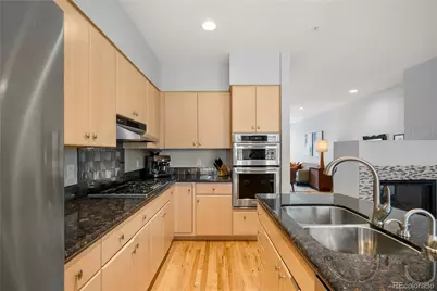 6 S Monroe Street, Denver, CO 80209 - Photo 10