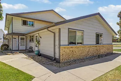 1182 S Eagle Circle #B, Aurora, CO 80012 - Photo 2