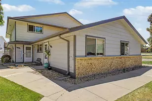1182 S Eagle Cir, Aurora, CO 80012 - Photo 2