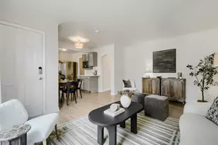 2431 Oneida St, Denver, CO 80207 - Photo 12
