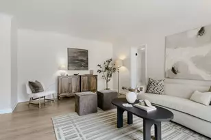 2431 Oneida St, Denver, CO 80207 - Photo 6