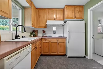 2621 Leyden Street, Denver, CO 80207 - Photo 8