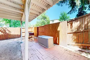 2946 S Moline Pl, Aurora, CO 80014 - Photo 38