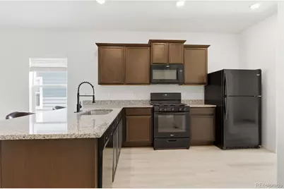 211 Clayton Avenue, Keenesburg, CO 80643 - Photo 14