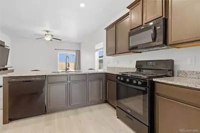 211 Clayton Avenue, Keenesburg, CO 80643 - Photo 16