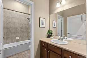 8275 S Country Club Pkwy, Aurora, CO 80016 - Photo 20