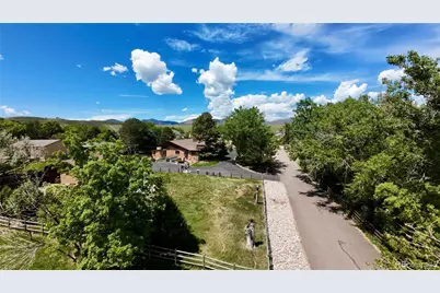 11480 W Bear Creek Drive, Lakewood, CO 80227 - Photo 2
