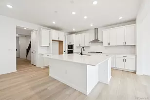 486 S Salida St, Aurora, CO 80017 - Photo 4