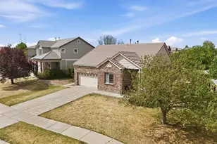 2538 S Andes Cir, Aurora, CO 80013 - Photo 6