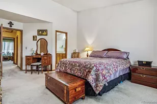7476 E Arkansas Ave, Denver, CO 80231 - Photo 4