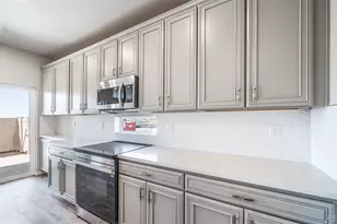 5032 N Tempe St, Aurora, CO 80019 - Photo 8