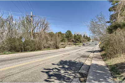 390 W Lehow Avenue, Littleton, CO 80120 - Photo 18