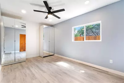 886 Kingston Street, Aurora, CO 80010 - Photo 12