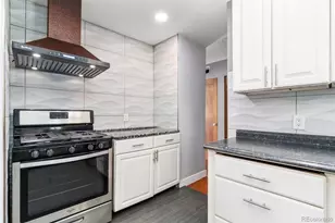 886 Kingston St, Aurora, CO 80010 - Photo 8