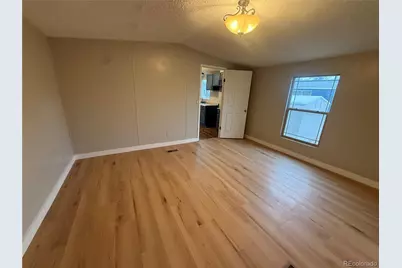 435 N 35th Avenue, Greeley, CO 80631 - Photo 2