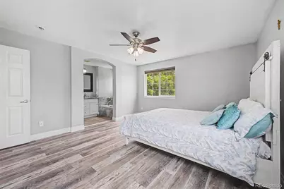9815 Eagle Creek Circle, Commerce City, CO 80022 - Photo 18