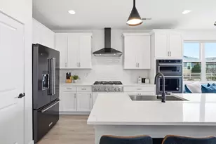 7820 Horsebrush Ln, Littleton, CO 80125 - Photo 8