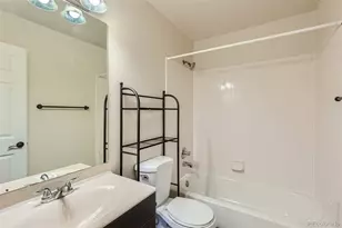 1127 S Ventura Cir, Aurora, CO 80017 - Photo 10