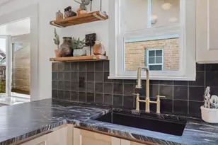 2589 N Glencoe St, Denver, CO 80207 - Photo 16