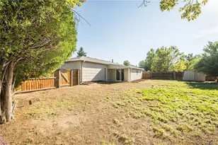 5553 Yost Ct, Denver, CO 80239 - Photo 32
