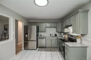 5553 Yost Ct, Denver, CO 80239 - Photo 8