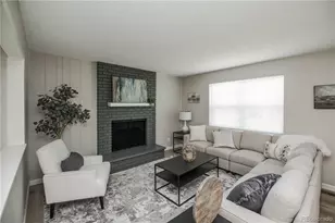 5553 Yost Ct, Denver, CO 80239 - Photo 4