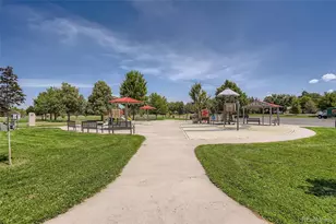 16283 E Oxford Dr, Aurora, CO 80013 - Photo 30