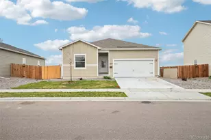 1053 Gianna Ave, Fort Lupton, CO 80621 - Photo 8