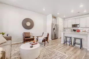 6089 N Liverpool St, Aurora, CO 80019 - Photo 8