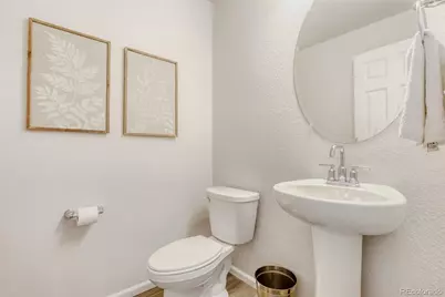 6089 N Liverpool Street, Aurora, CO 80019 - Photo 16
