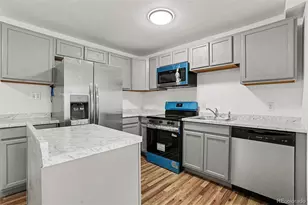 141 Oakland Ct, Aurora, CO 80011 - Photo 8