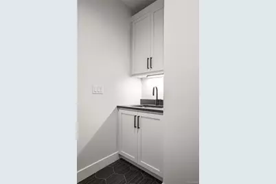 574 Adams Street, Denver, CO 80206 - Photo 16