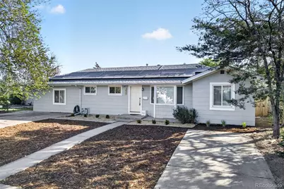 730 Newark Street, Aurora, CO 80010 - Photo 2
