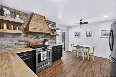 730 Newark Street, Aurora, CO 80010 - Photo 12