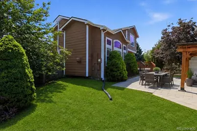 3449 S Espana Court, Aurora, CO 80013 - Photo 8