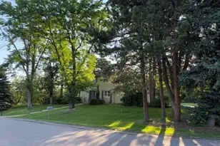 5490 S Locust St, Greenwood Village, CO 80111 - Photo 6