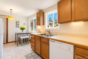 30575 Hilltop Dr, Evergreen, CO 80439 - Photo 8