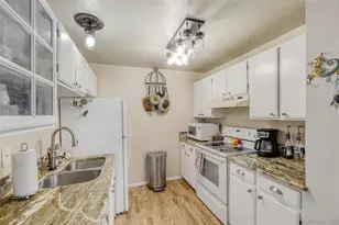 7872 W Glasgow Pl, Littleton, CO 80128 - Photo 10