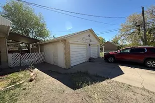 1026 W 16th St, Pueblo, CO 81003 - Photo 4