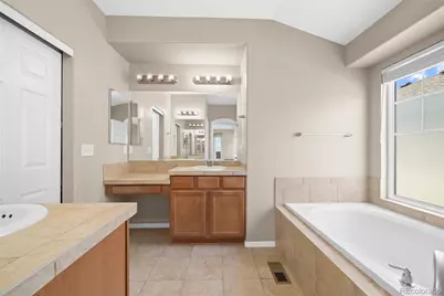 24025 E Wagon Trail Avenue, Aurora, CO 80016 - Photo 14