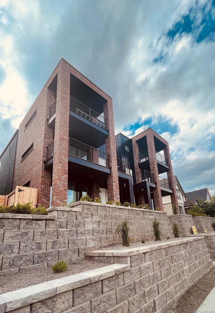 1825 Grove St, Denver CO  80204-1730 exterior
