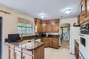3724 S Poplar St, Denver, CO 80237 - Photo 10