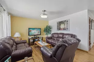 1164 W 101st Pl, Northglenn, CO 80260 - Photo 2