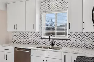 3305 Olive St, Denver, CO 80207 - Photo 8