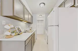 190 E Highline Cir, Centennial, CO 80122 - Photo 12