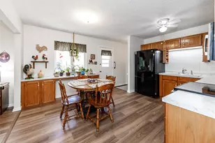 2527 E Caramillo St, Colorado Springs, CO 80909 - Photo 8
